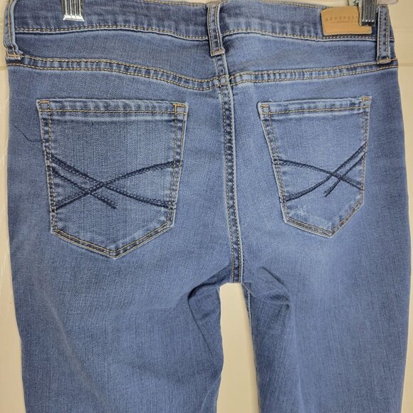 Aeropostale Women's Sz 2 Skinny Medium Wash Low Rise Distressed Blue Denim Jeans - Picture 7 of 8